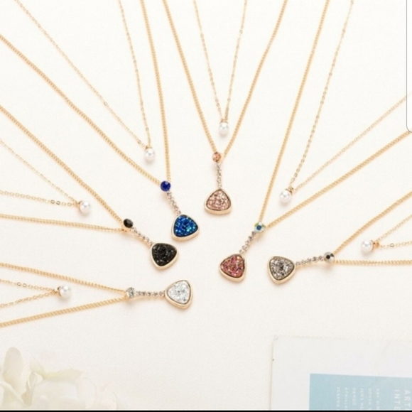 SOLD Silver layered druzy necklace - Picture 2 of 4